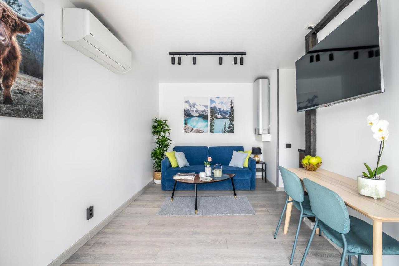 Family Garden House With Free Private Parking & Playground Villa Riga Exterior photo