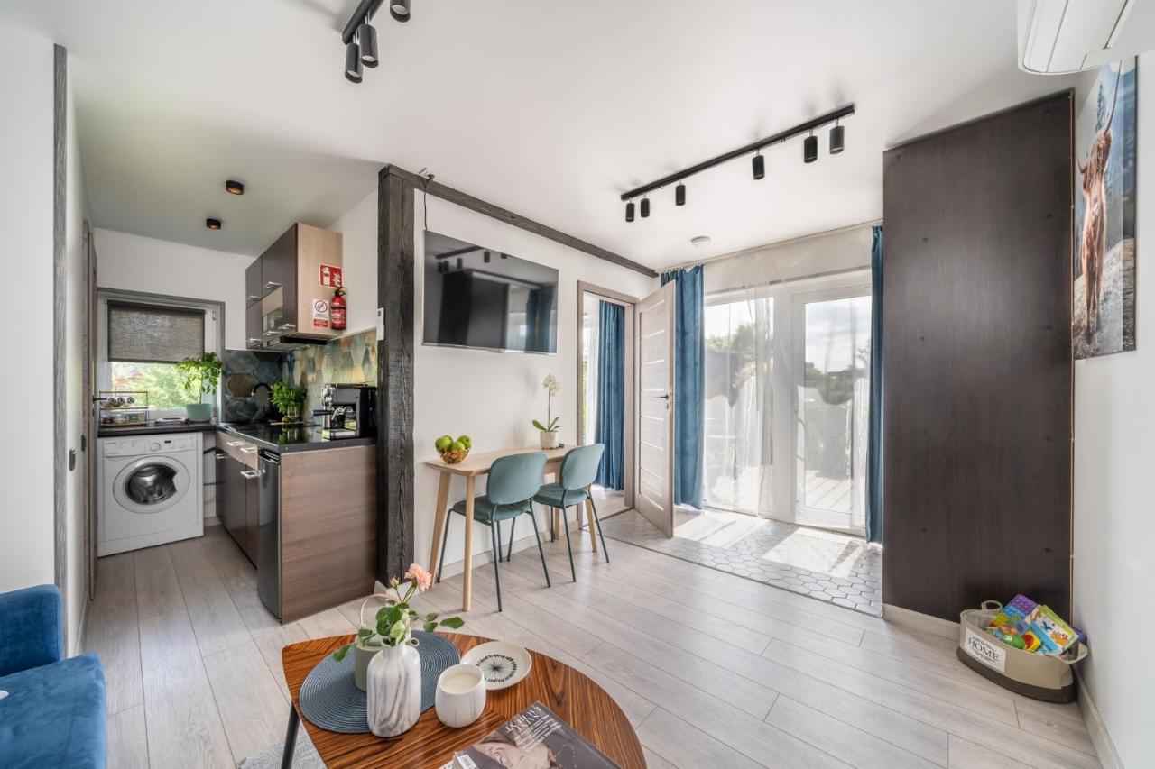 Family Garden House With Free Private Parking & Playground Villa Riga Exterior photo