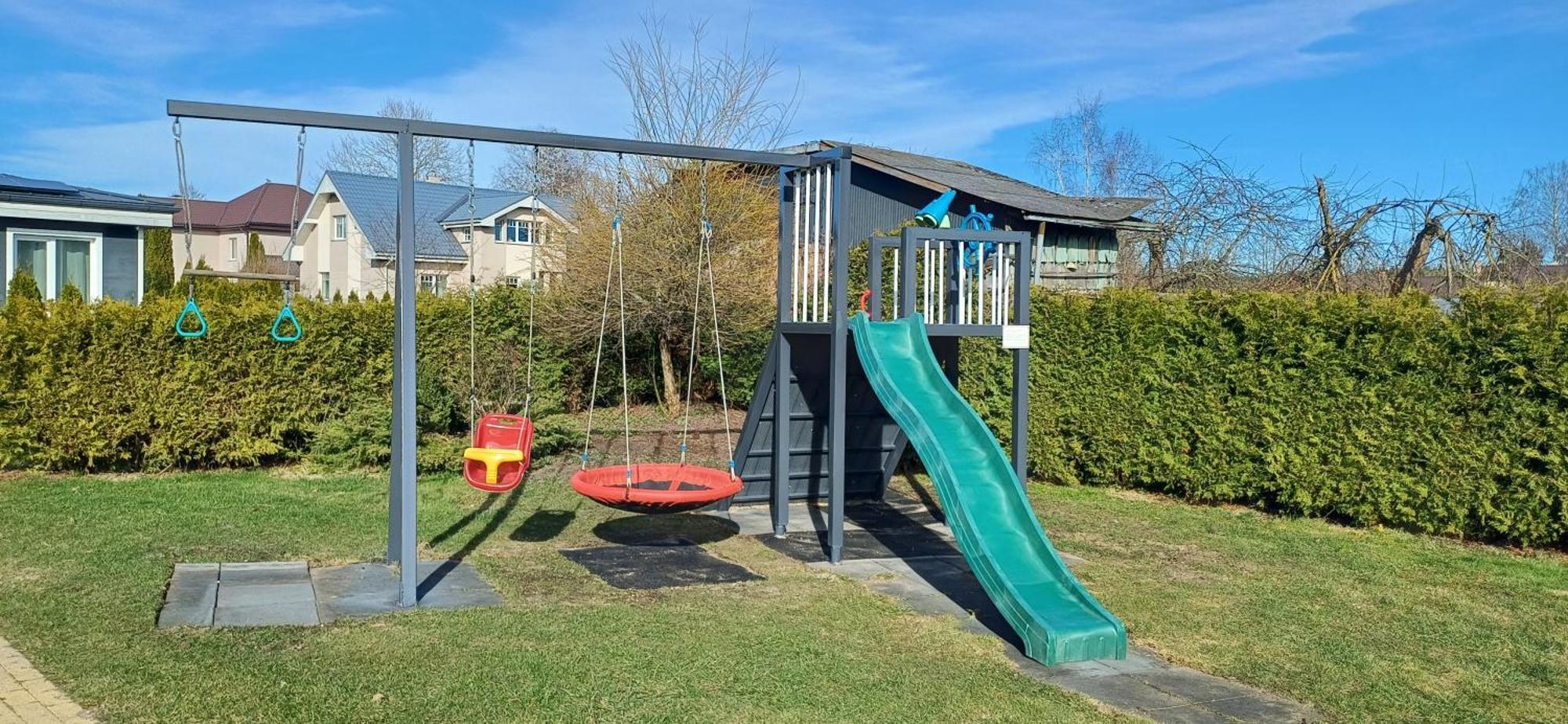 Family Garden House With Free Private Parking & Playground Villa Riga Exterior photo